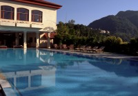 The swimming pool at the luxury Ananda spa hotel in the Himalayas