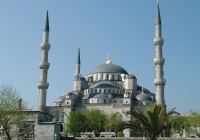 The beautiful Blue Mosque in Sultanahmet, Istanbul