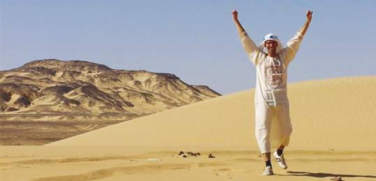 Egypt Tours -  running through the desert in the Great Sand Sea