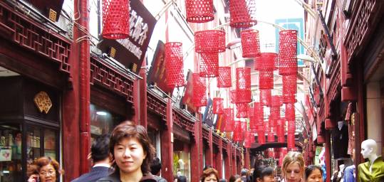 Silk alley shopping market with red lanterns