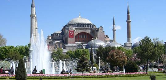 The beautiful Hagia Sofia with fountains in Istanbul