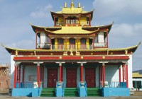 A brightly coloured Buddhist temple in Ulan Ude