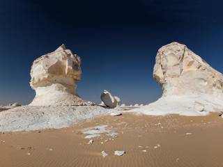 Dunes and Tombs - 17 days