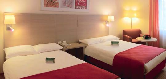 A twin room at the Holiday Inn in Moscow