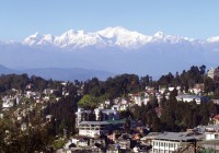 A view of Darjeeling showing the Himalayan mountains behind it