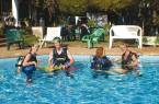 A group in Dahab learning to dive in a pool