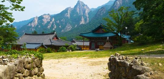The peaks of Seoraksan National Park