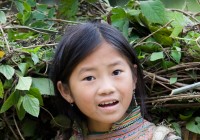 Meet the locals like this Vietnamese girl from the northern Vietnames villages.