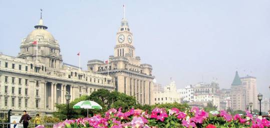Shanghai's famous buildings on the Bund