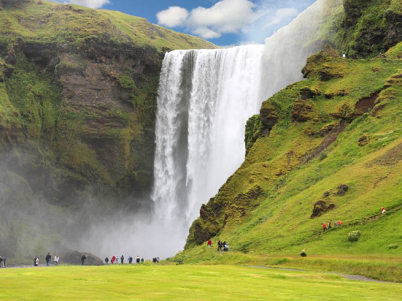 Best Time to Visit Iceland | On The Go Tours | IN