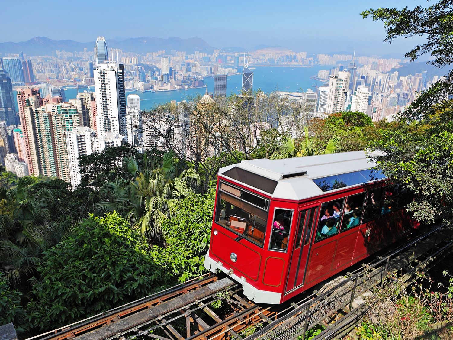 GAdventures