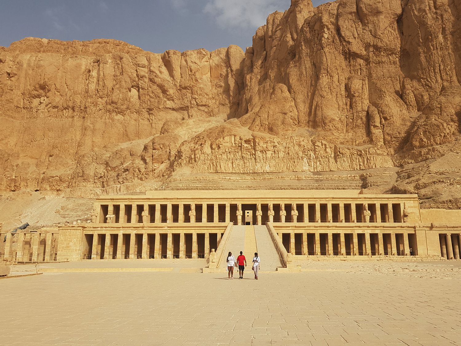 GAdventures