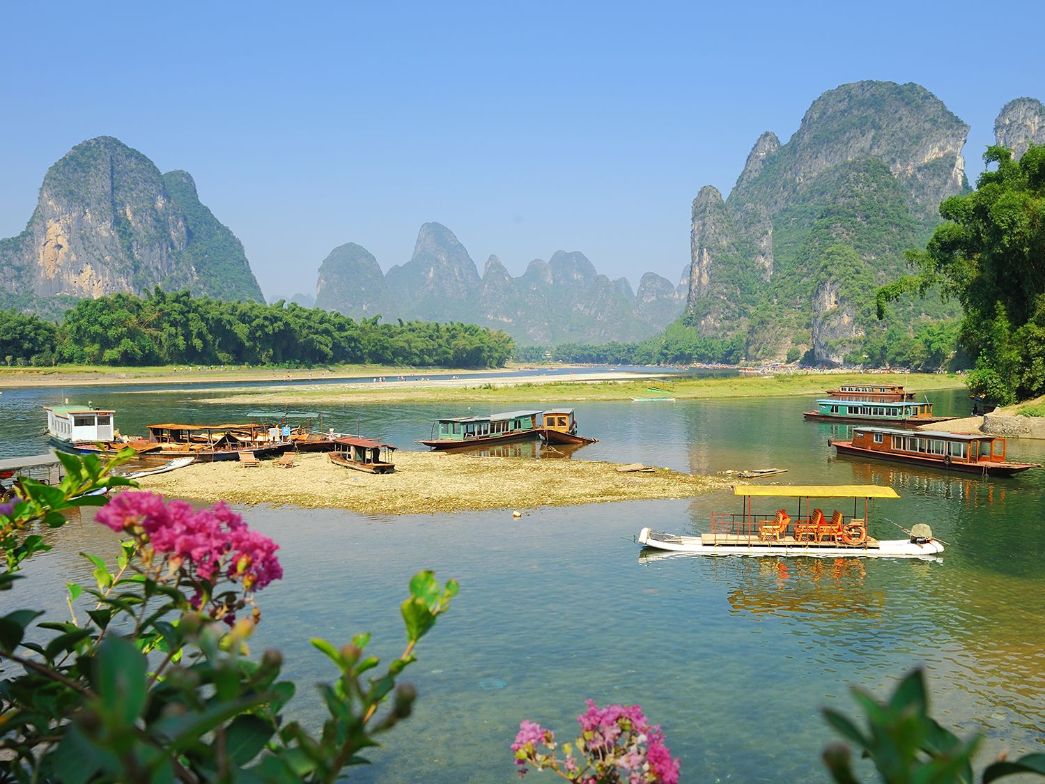 GAdventures