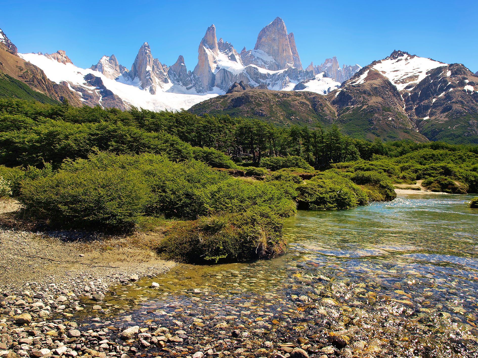 GAdventures