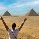 Lady in front of the Pyramids | Cairo | Egypt