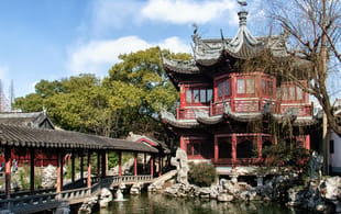 Yu Yuan Gardens in Shanghai - On the Go Tours