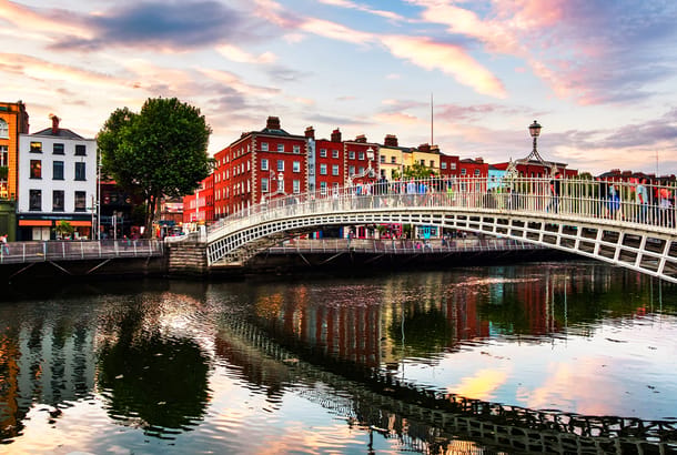Ha Penny Bridge Dublin - Ireland