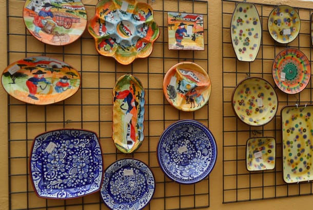 Portuguese handpainted plates - Travel Tips and Useful Info - On The Go Tours