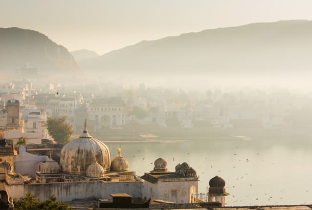 Pushkar - Morning view of the town and the lake