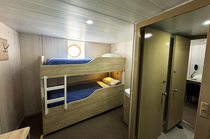 Ushuaia ship standard twin cabin