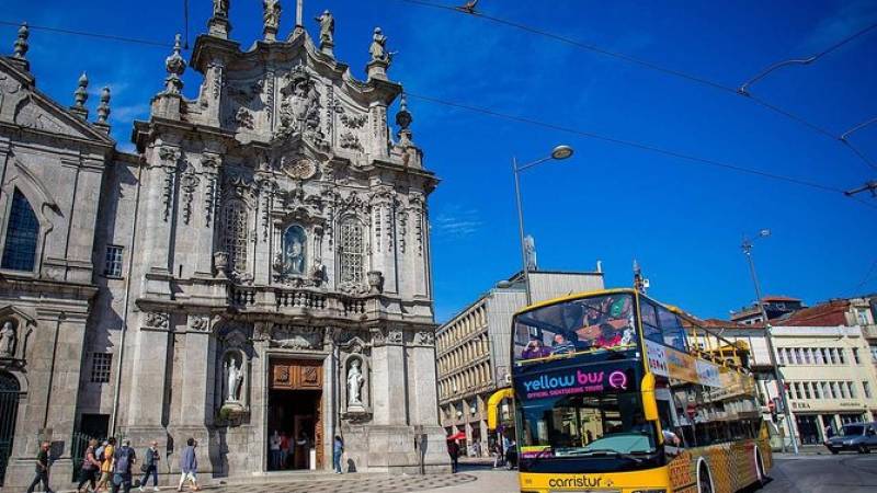 Porto Hop-On Hop-Off Tour with Optional River Cruise and Wine Tasting