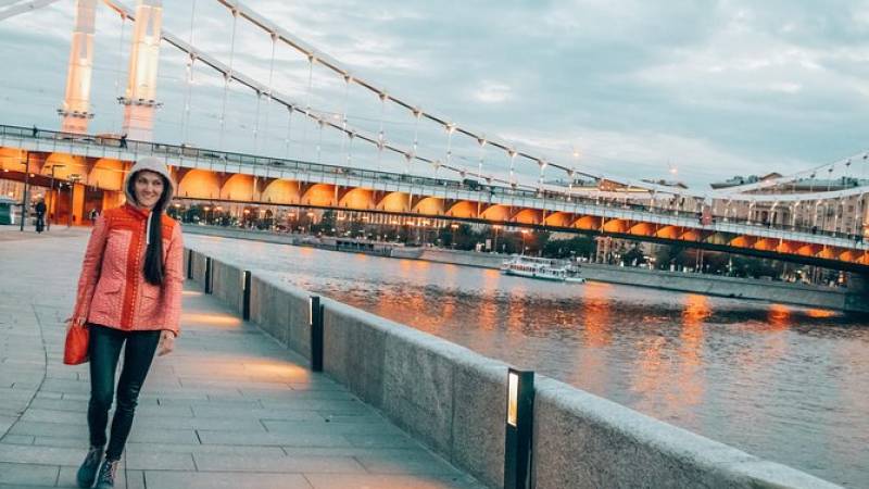 Private Tour: Moscow by Night with Friendly Local Guide