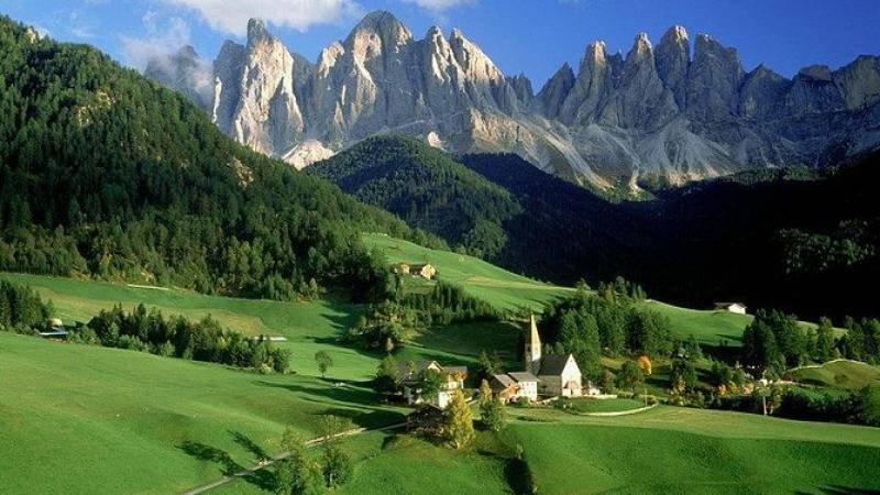 Dolomite Mountains and Cortina Semi Private Day Trip from Venice