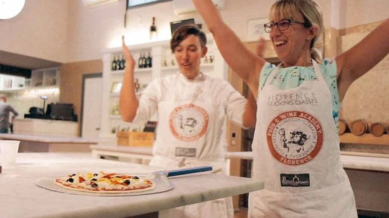 Florence Cooking Class: Learn How to Make Gelato and Pizza