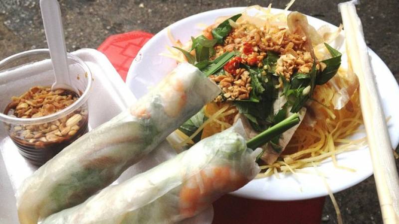 Ho Chi Minh City Street Food Tour with Dinner