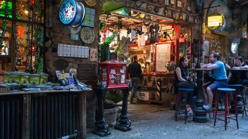 Budapest Ruin Bar Walk