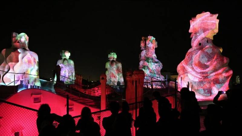 La Pedrera Night Experience: Visit + Audiovisual Display on the Roof Terrace