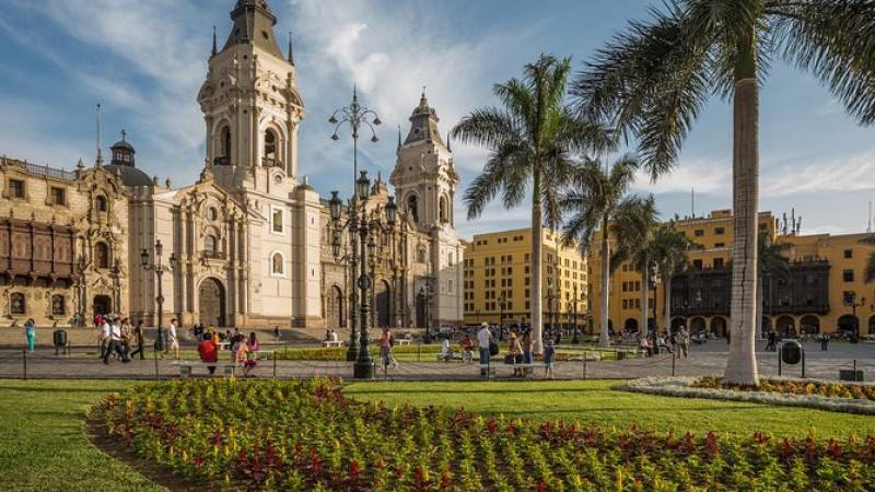 Half day Historic & Modern Tour of Lima