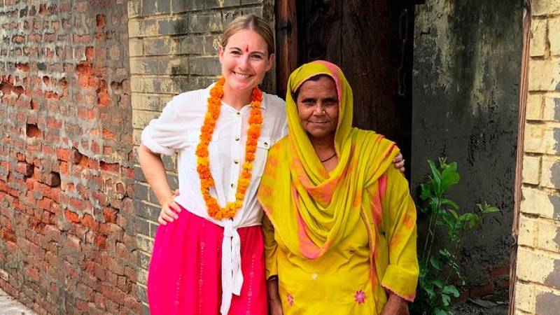 Local Village and Food Tour Including Cooking Class in Delhi