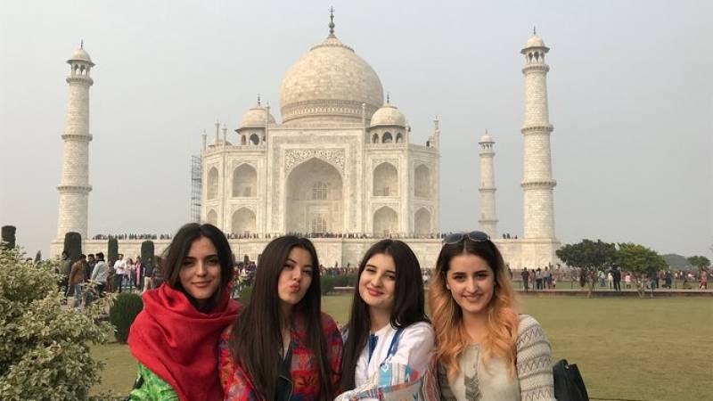Taj Mahal at Sunrise Private Tour with Agra Fort and Fatehpur Sikri