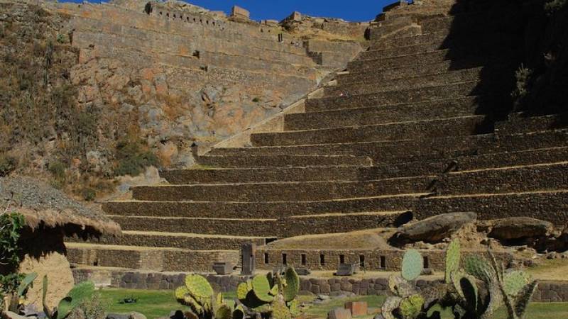 Sacred Valley of the Incas, Pisac, Awanacancha & Ollantaytambo Tour