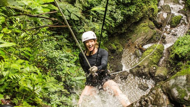 Canyoning in the Lost Canyon