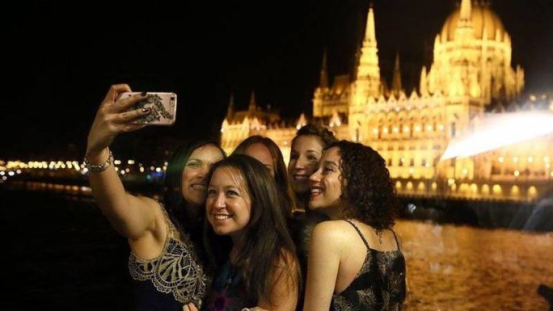 Dinner & Cruise on the Danube in Budapest