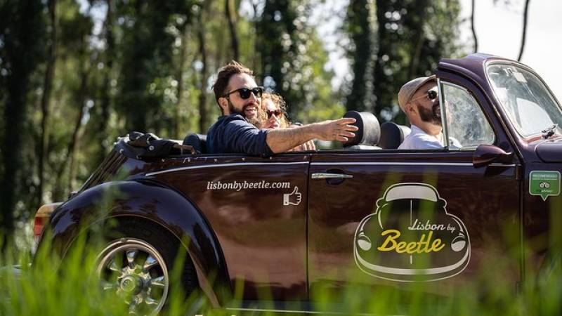Private Lisbon and Sintra Sightseeing Tour on a Classic Convertible VW Beetle