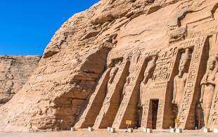 Abu Simbel temples - Holiday ideas for February - On The Go Tours