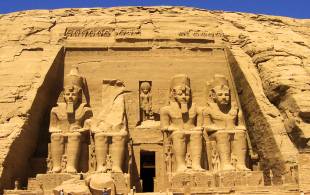 Abu-Simbel-Bolt-on-Egypt