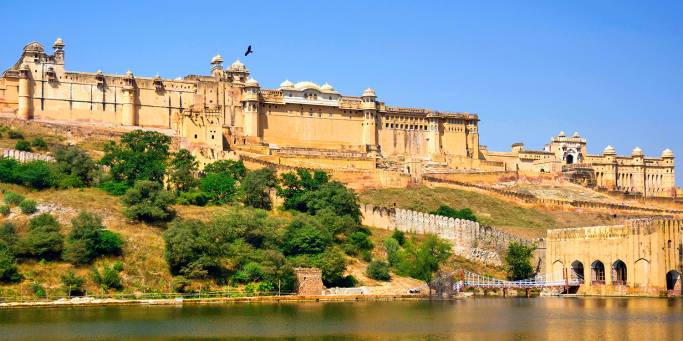 A stunning shot of the Amber Fort in Jaipur