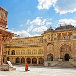 Intricate decor of Amber Fort in Rajasthan, India
