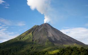 Arenal Volcano - Best time to visit Costa Rica - On The Go Tours