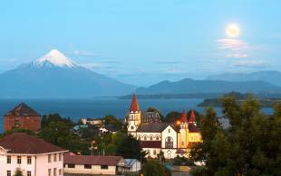 Argentina, Eclipse & Chile main image - Puerto Varas on the shore of Lake Llanquihue in Chile - On t