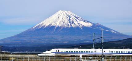 Bullet-Train-And-Mount-Fuji-Japan-Tours-On-The-Go-Tours