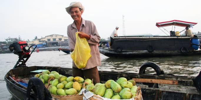 Can Tho floating market - vietnam