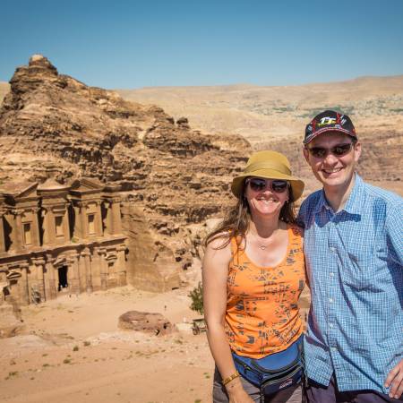 Couple in front of Petra - Jordan Tours - On The Go Tours copy