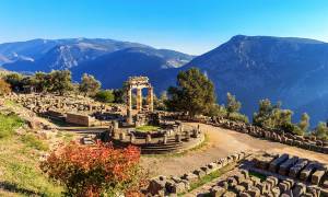 Delphi 2 - Greece Tours - On The Go Tours