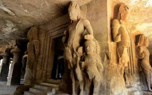 Elephanta Caves near Mumbai - India - On The Go Tours