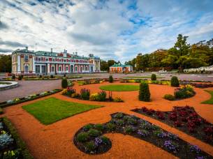 Estonia - Kadriorg Park - Best Places to Visit